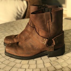 Men’s size 9.5 Harley Davidson Boots